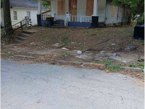 2/1 Investor Special on Double Lot in East Side KC, Homes for Sale, Florida, North Carolina