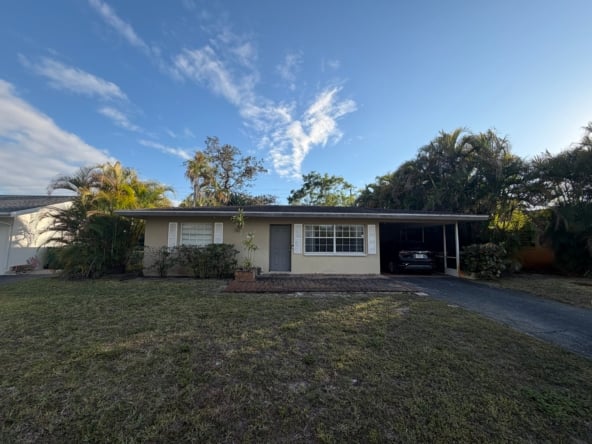 Naples Block Cottage, 1 Mile to Gulf, Homes for Sale, Florida, North Carolina