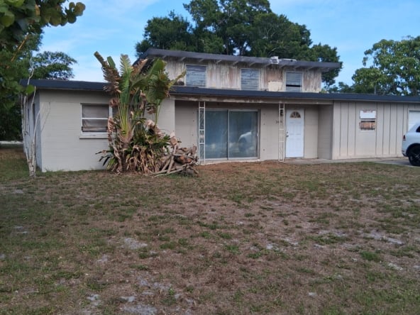 West Bradenton 3/2 Reconstruction Opportunity on a 0.26-Acre Lot, Homes for Sale, Florida, North Carolina