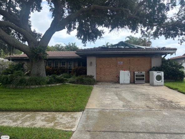 Fire Sale in Largo - Pool House Priced to Sell, Homes for Sale, Florida, North Carolina