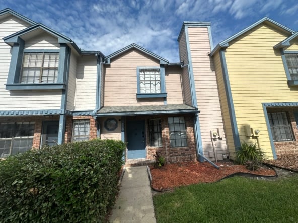 🏘️ Casselberry Townhouse With Community Pool, Homes for Sale, Florida, North Carolina